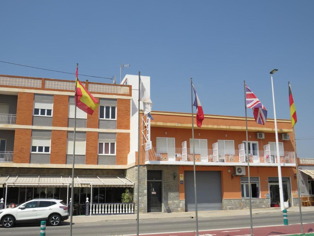 Hotel Bennington La Marina Luaran gambar