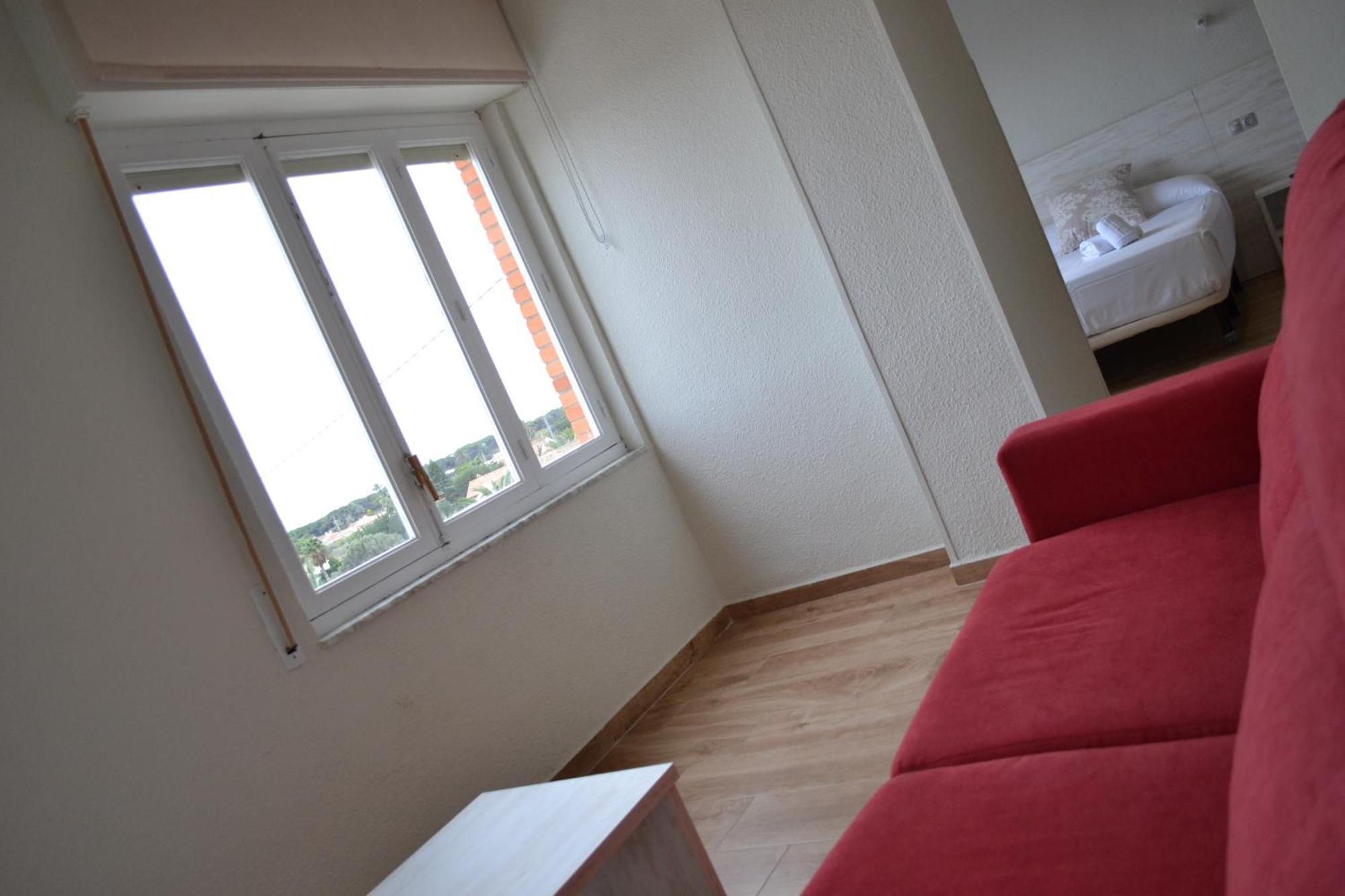 Hotel Bennington La Marina Bilik gambar